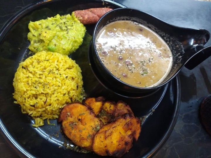 review photo of De Nobles Frijolada shared by @caalsoya on 05 Aug 2019 - review