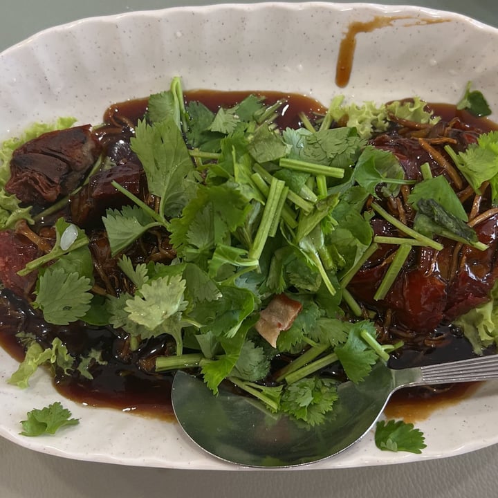 photo of Pey Teik Vegetarian House black sweet vinegar vegetarian swine trotters shared by @watermelonbeu on  20 Nov 2022 - review