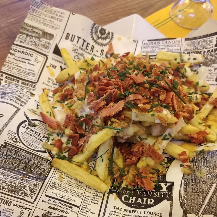 photo of Freedom Cakes Cheese Vacon Fries shared by @ngn28 on  05 Apr 2021 - review