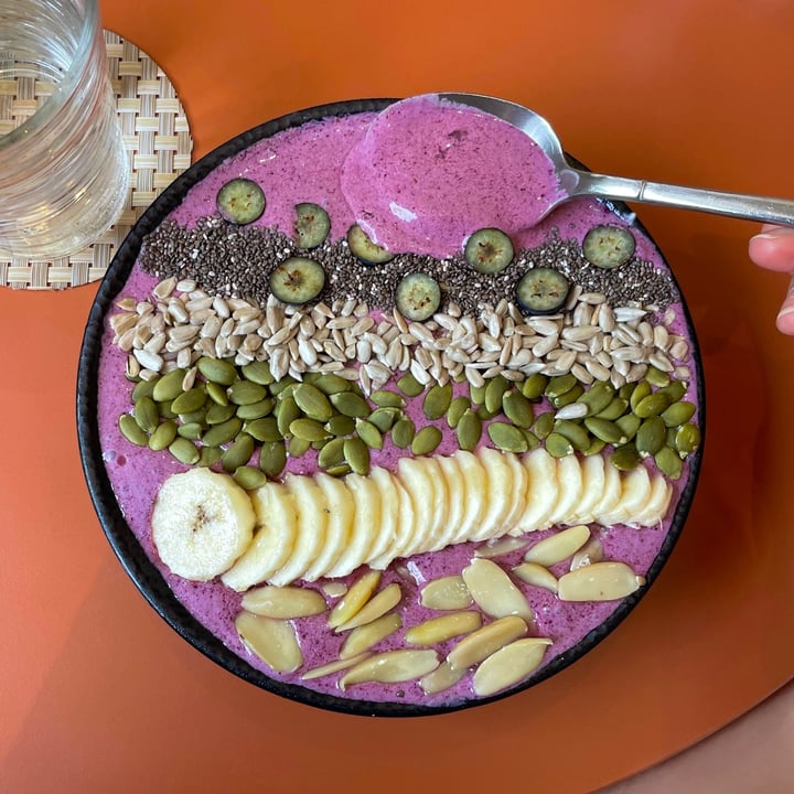 photo of SPRMRKT at Dempsey Hill Smoothie Bowl shared by @irinanguyen on  21 Oct 2021 - review