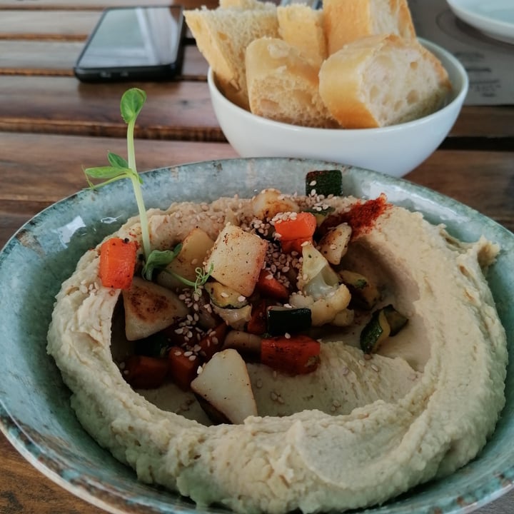 photo of BuenaVida 100% Vegan Pita, Hummus shared by @goveganleti on  12 Dec 2021 - review