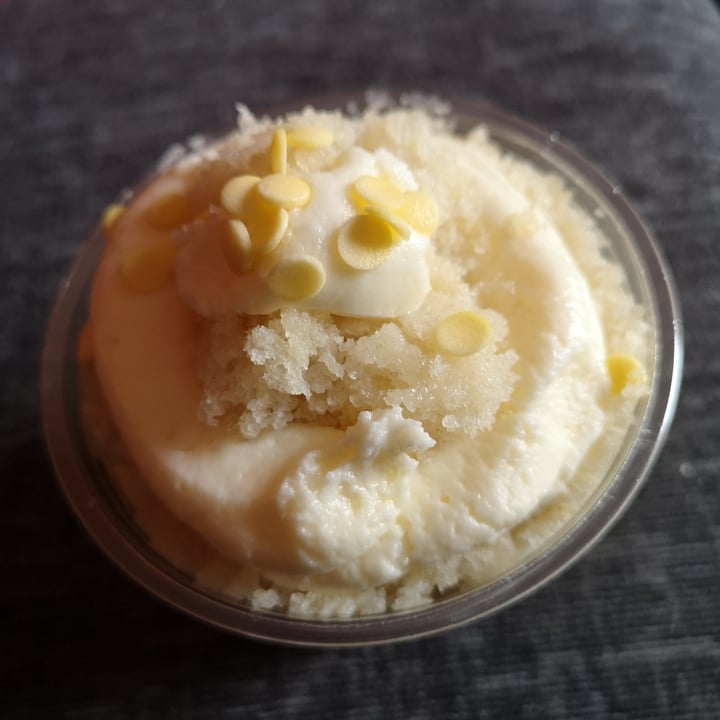 photo of Scoffs Feel Good Food Lemon Curd Cake Pot shared by @pointsofellie on  07 Aug 2021 - review