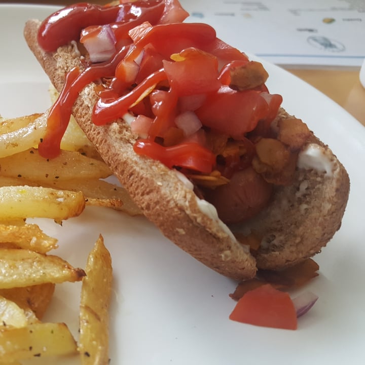 photo of Vegarum Falafel Hot Dog shared by @b-12 on  05 Nov 2020 - review