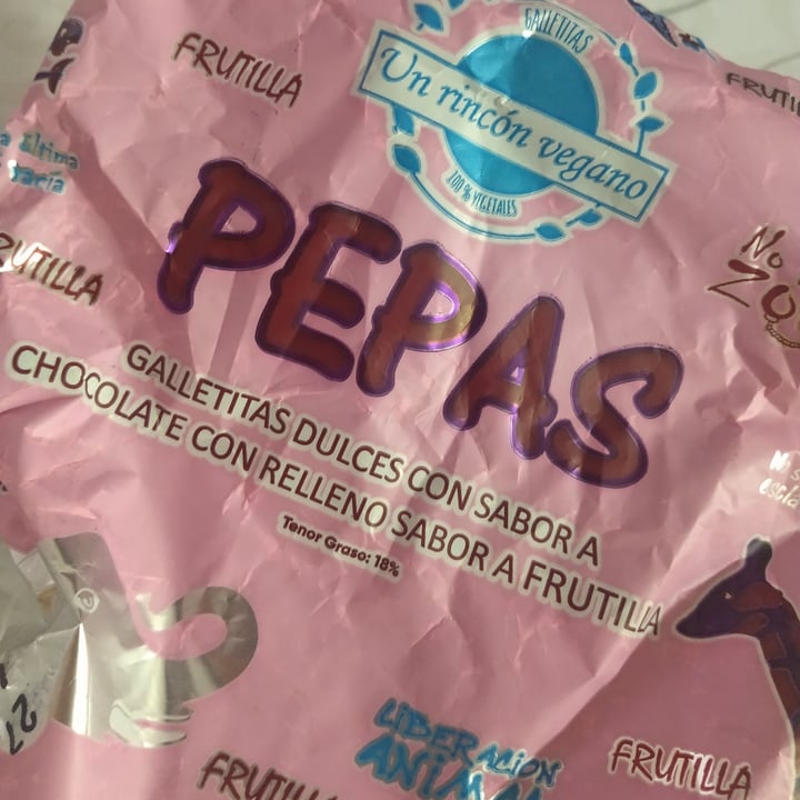 photo of Un Rincón Vegano Pepas Galletas Dulces con sabor Chocolate con relleno de Frutilla shared by @belus on  11 Oct 2021 - review