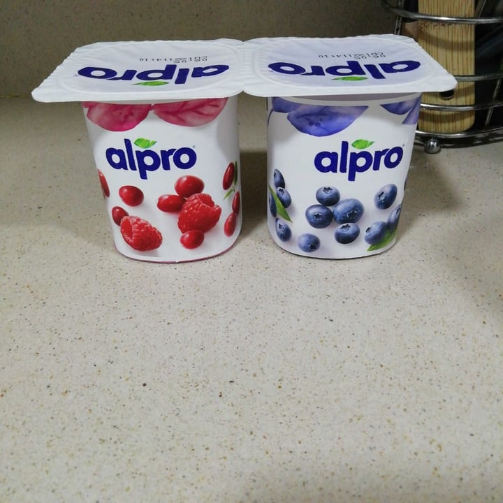 photo of Alpro 2x Raspberry Cranberry 2x Blackberry Yogurt shared by @jumaro on  02 Apr 2020 - review