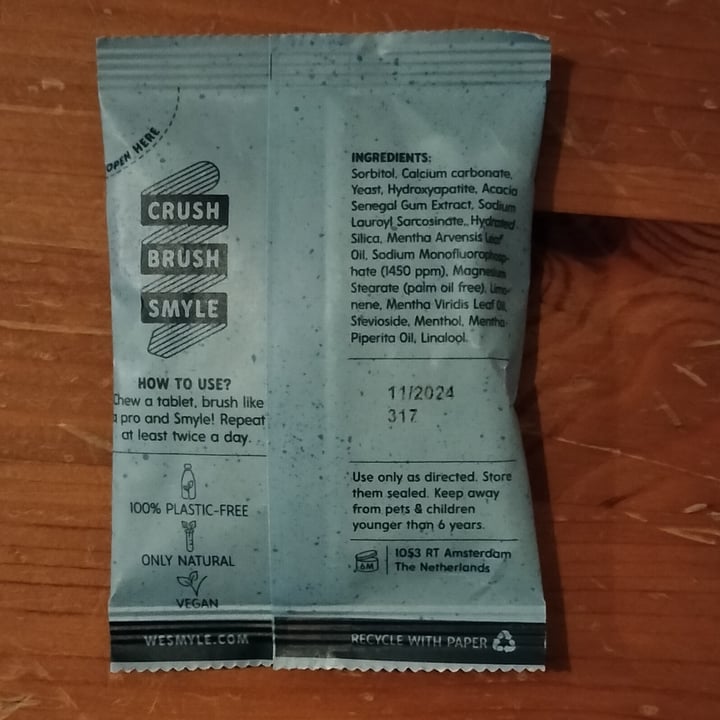 photo of Smyle Toothpaste shared by @naturalmentearia on  24 Mar 2022 - review