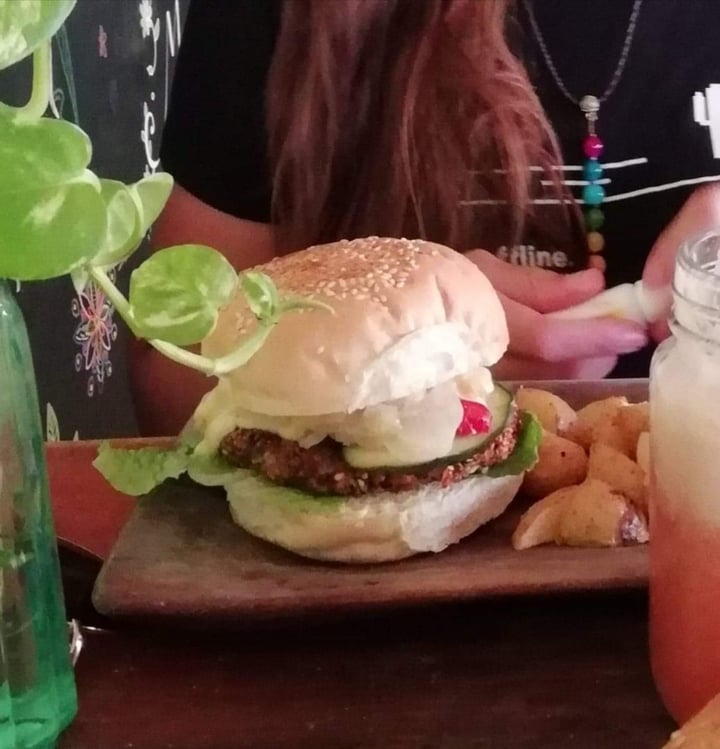 photo of La Hoja Verde Hamburguesa De Semillas shared by @kikerc on  06 Mar 2020 - review