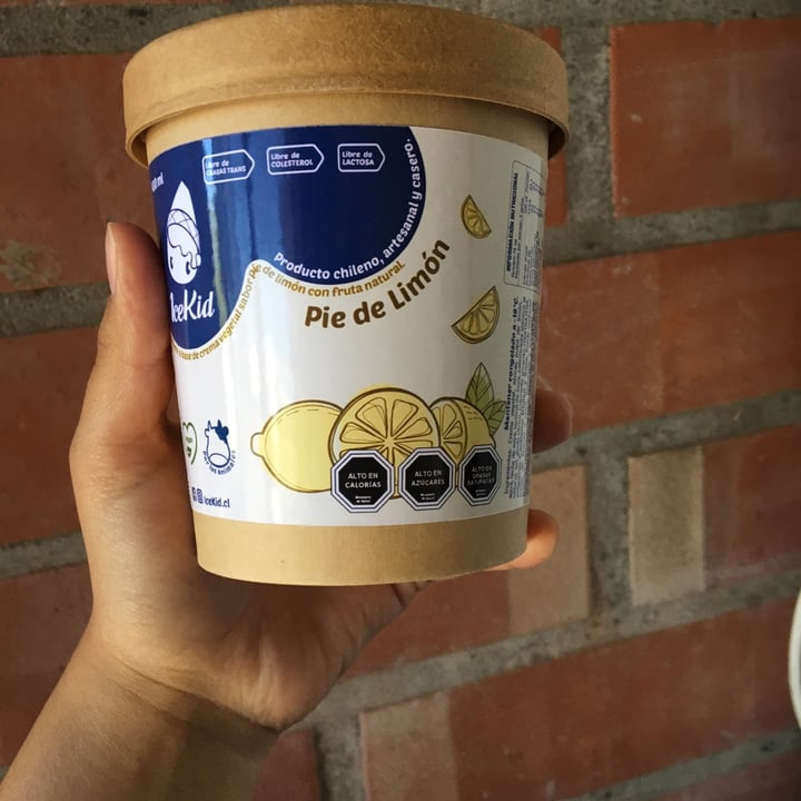 photo of Icekid Helado De Pie De Limón shared by @tabita0311 on  12 Jan 2021 - review