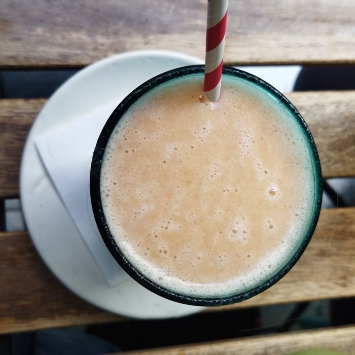 review photo of La Grosera Smoothie shared by @dnvgn on 21 Apr 2022 - review