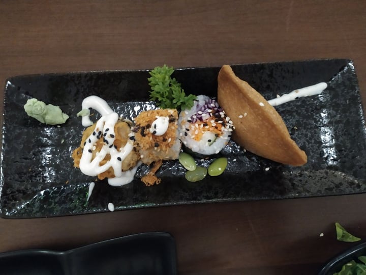review photo of Sushi Kitchen KL Branch - Kota Damansara Edammame fried rice and sushi shared by @rainny234 on 03 Jun 2019 - review