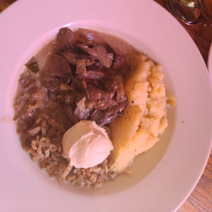 photo of ChocolaTree Organic Eatery Mushroom Soup shared by @plantbasedinnyc on  07 Jun 2021 - review