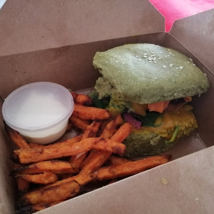 photo of The Conscious Kitchen Beyond Burger shared by @bananasforbakes on  28 Jun 2020 - review