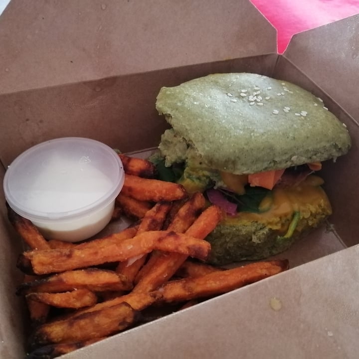 review photo of The Conscious Kitchen Beyond Burger shared by @bananasforbakes on 28 Jun 2020 - review