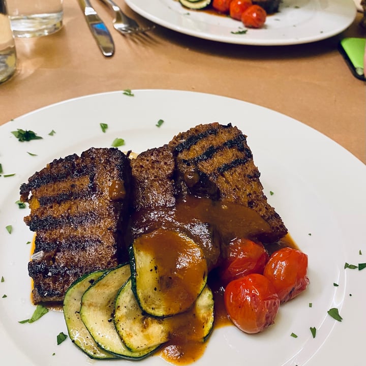 photo of TxuKruT Vegan Bar Seitan shared by @mikelpro on  16 May 2021 - review