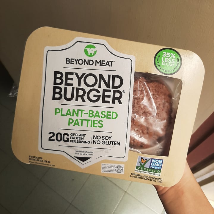 photo of Beyond Meat Beyond Burger Plant-Based Burger 19g shared by @leemabel on  29 Apr 2021 - review