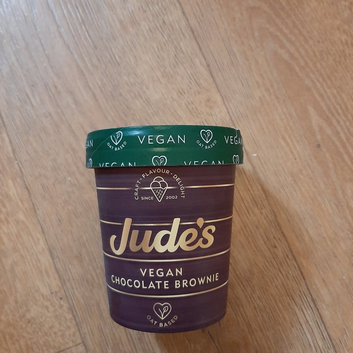 photo of Jude’s Vegan Chocolate Brownie shared by @abbey1 on  28 Apr 2021 - review