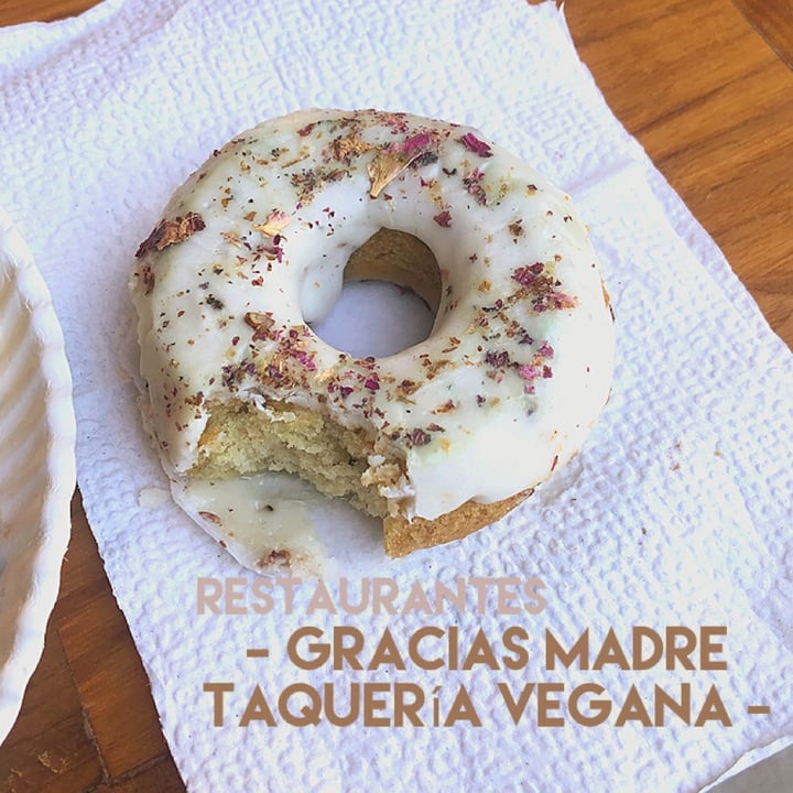 photo of Gracias Madre Taquería Vegana Dona de cardamomo y rosas shared by @sunshinenz on  14 Feb 2021 - review