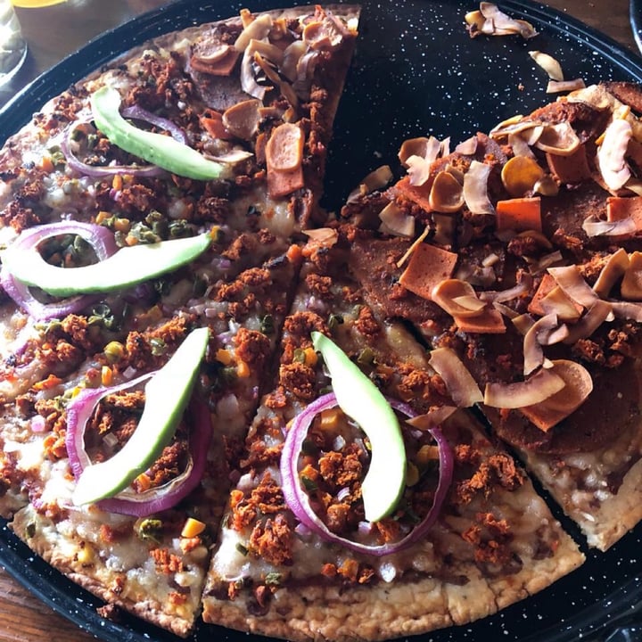 photo of u.to.pi.a Pizza Mexicana shared by @onearthling on  16 Jul 2020 - review