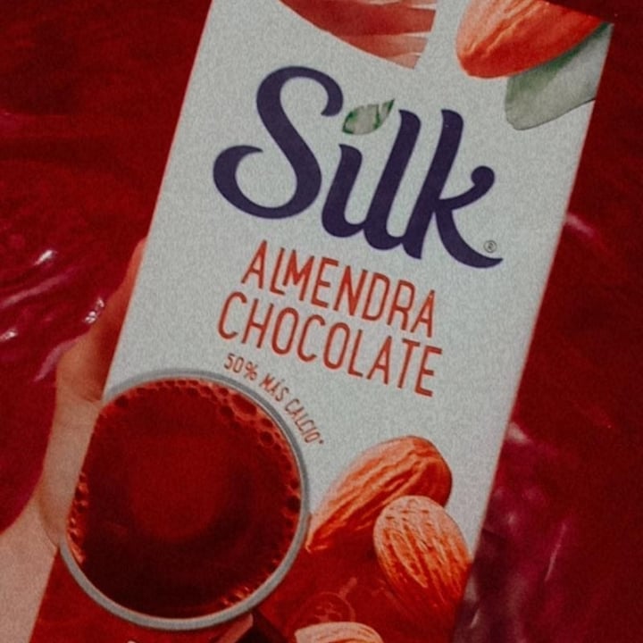 photo of Silk Almendra chocolate shared by @harucxconut on  08 Jul 2021 - review