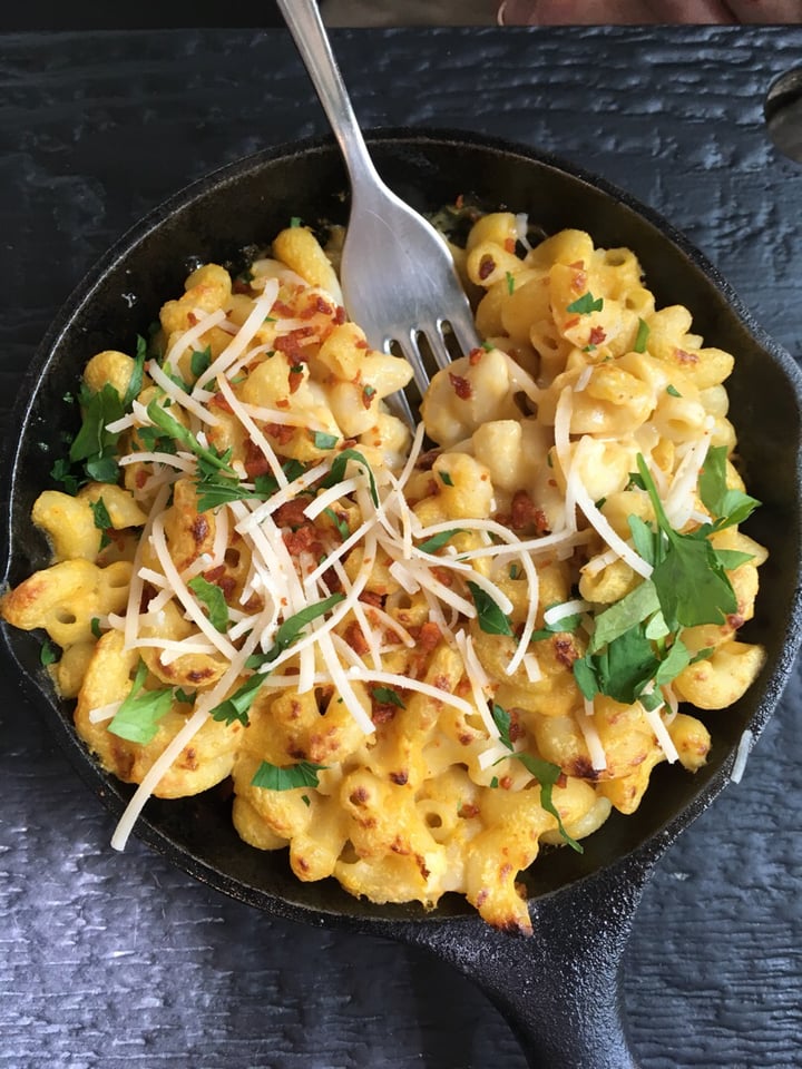 photo of Virtuous Pie Mac + Cheese Skillet shared by @allisonwalters on  31 Aug 2019 - review