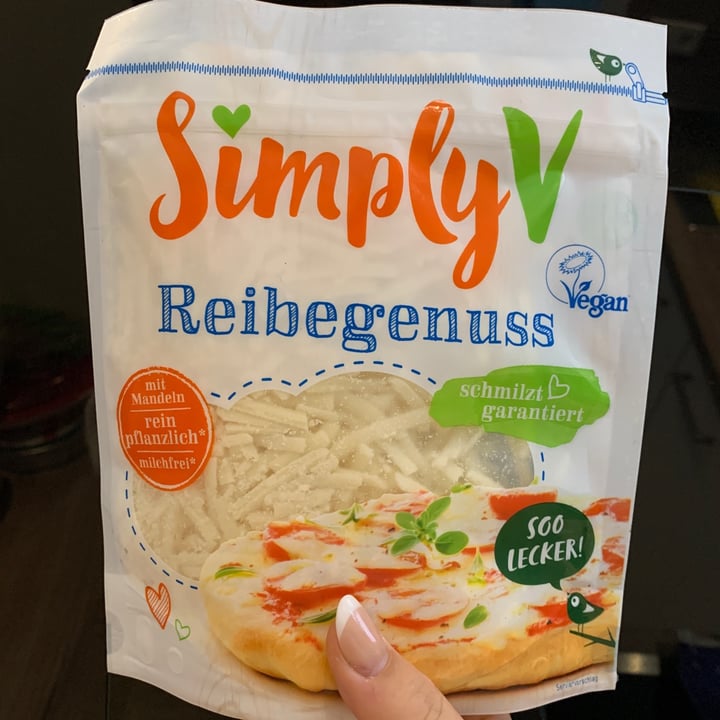 photo of Simply V Reibegenuss Plant Based Gourmet Grated shared by @carolinschuetz on  12 Aug 2021 - review