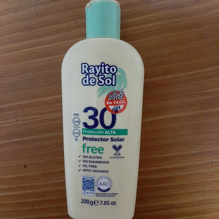 review photo of Rayito de Sol Bloqueador solar 30 shared by @abrilmilena on 23 Sep 2021 - review