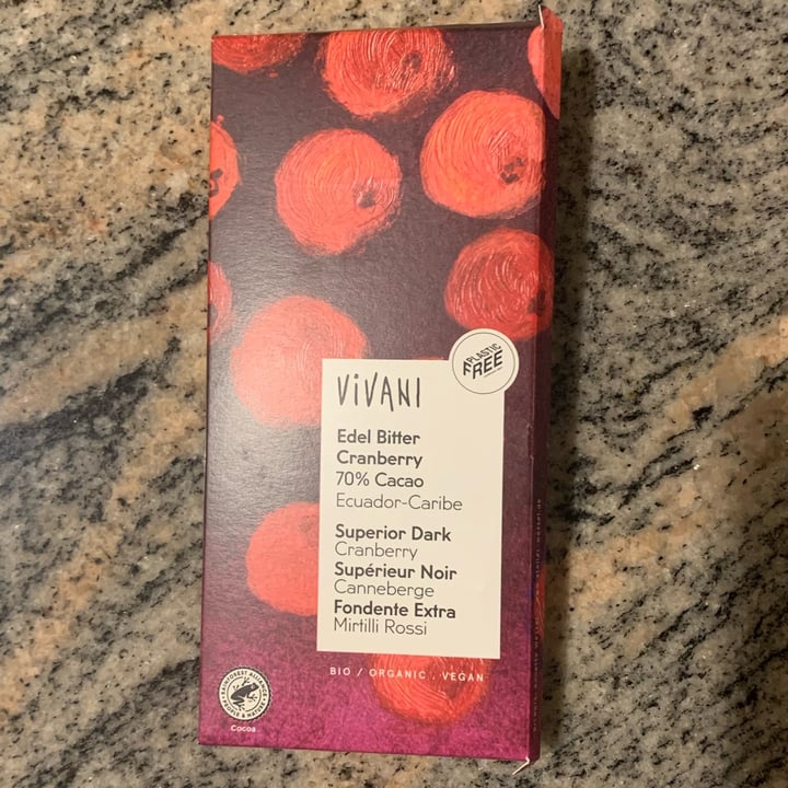 review photo of Vivani Cioccolato fondente con mirtilli rossi shared by @kappacc on 16 Mar 2022 - review