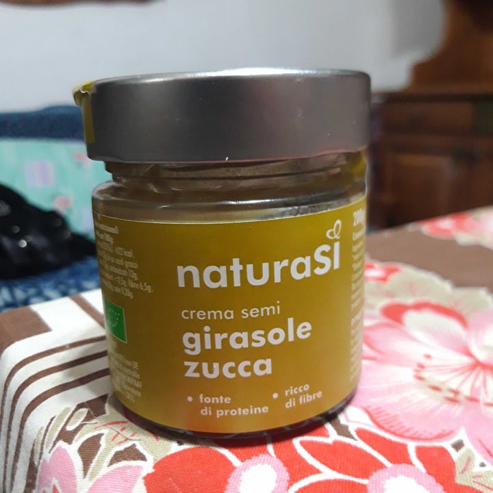 photo of Natura Sì Crema Semi Girasole E Zucca shared by @steppenwolf95 on  13 Mar 2022 - review