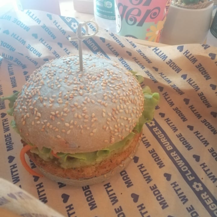 photo of Flower Burger Ocean Burger shared by @mixxy on  25 Mar 2022 - review