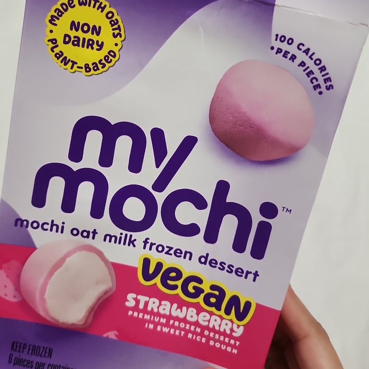 photo of My mochi Mochi oatmilk frozen dessert, Strawberry shared by @veegan on  18 Dec 2022 - review