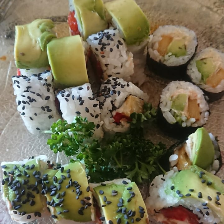 photo of Let it V - Vegan Sushi Tabla sorpresa x 8 shared by @m4rtii on  30 Jan 2021 - review
