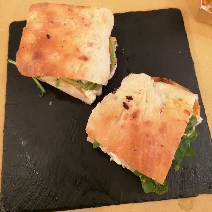 photo of Malerba Focaccia farcita shared by @ludovicac on  15 Oct 2022 - review