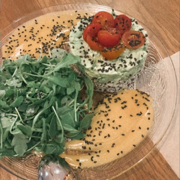 photo of Hakuna Matata Veggie Tartar de aguacate y quinoa shared by @blancavinas on  16 Nov 2020 - review