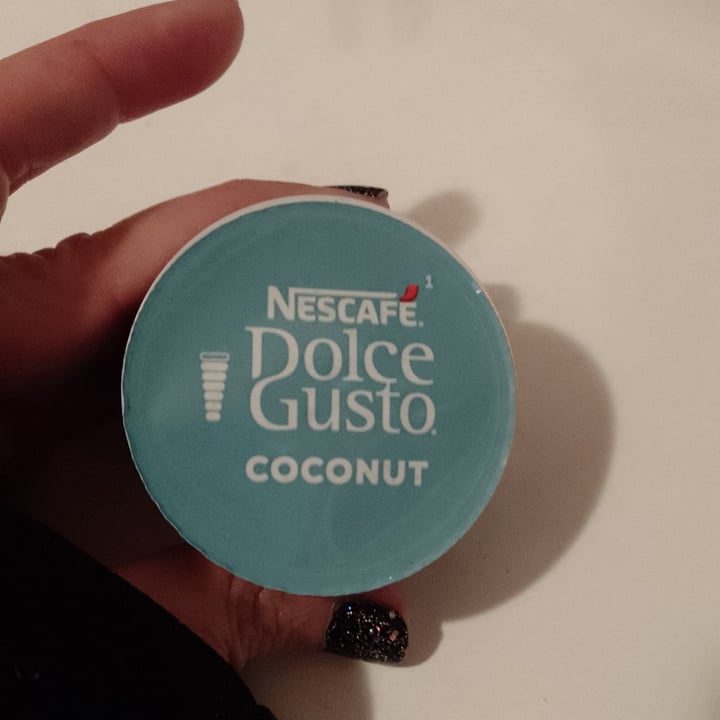photo of Nescafè Dolce Gusto Coconut Flat White shared by @soynayme on  09 Apr 2022 - review