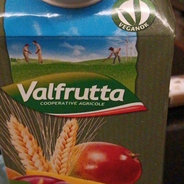 photo of Valfrutta frullato proteico mango pesca e mandorla shared by @martypessi on  18 Dec 2022 - review