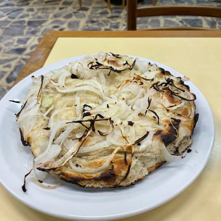 review photo of Pizzería Güerrin Pizza Fugazzeta Vegana shared by @wmdiomedi on 02 Nov 2021 - review