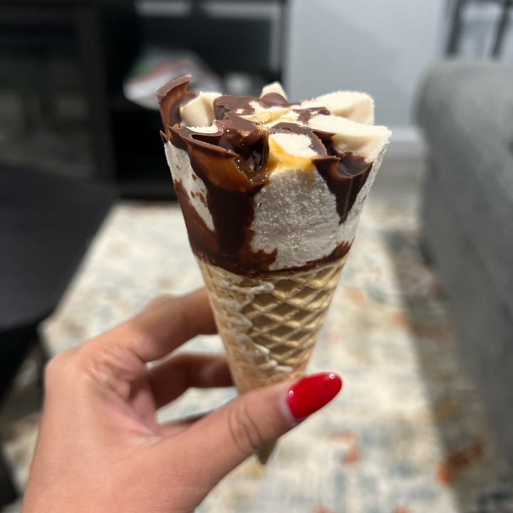 review photo of So Delicious Dairy Free Wondermilk Salted Caramel Sundae Cones shared by @priyalicious on 05 May 2022 - review