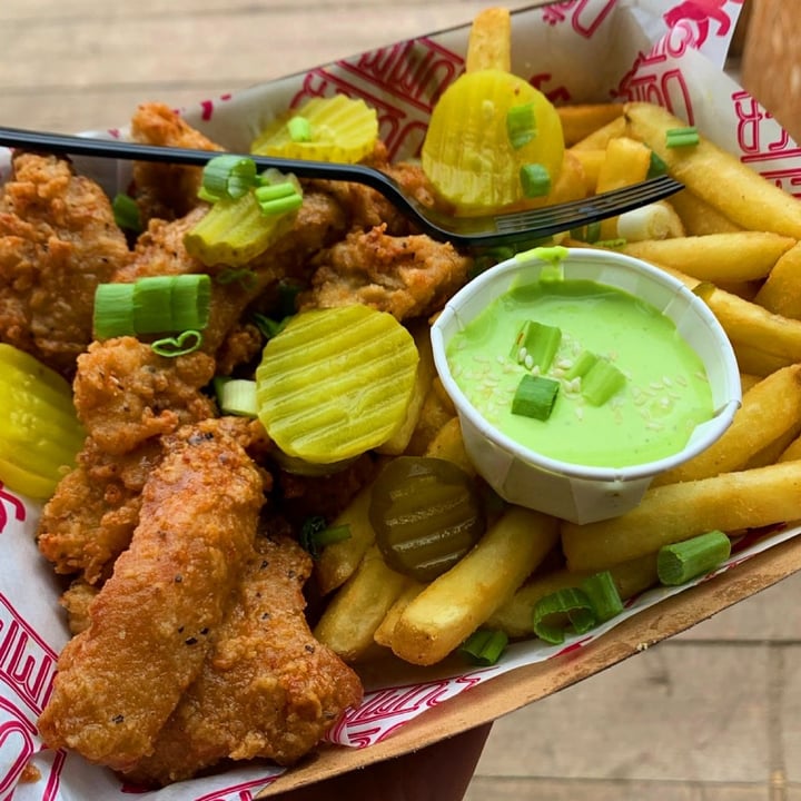 review photo of Döner Summer Buttermilk fried chick’n shared by @stephtheveggie on 23 Dec 2020 - review