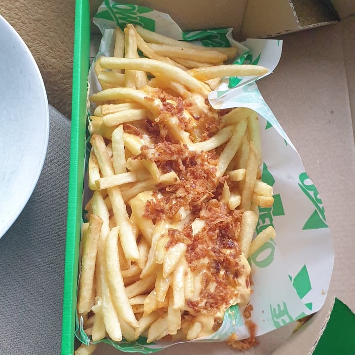 photo of Oowee vegan Double Dirty Fries shared by @lydiahawkins on  02 Mar 2022 - review