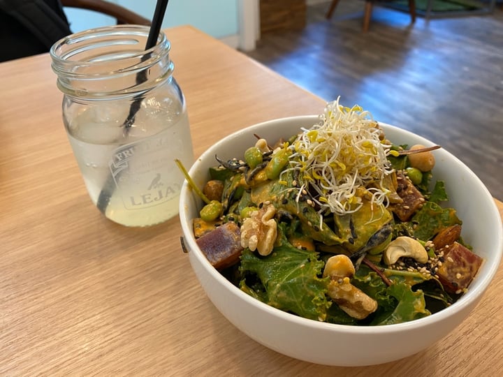 photo of Swells Bowls Spicy Vegan POKI Rice Bowl shared by @manamanas on  21 Nov 2019 - review
