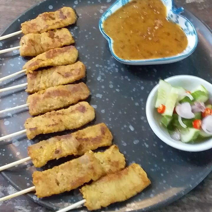 review photo of Loving Hut Pakchong Vegan Pork Satay With Peanut Sauce shared by @bexenc on 13 Jun 2022 - review
