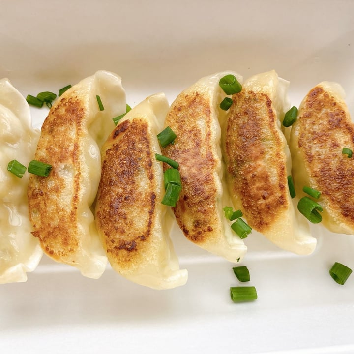 review photo of BaseHall. Vegetable Gyoza from Benko by nüte shared by @lozwong on 09 Sep 2022 - review