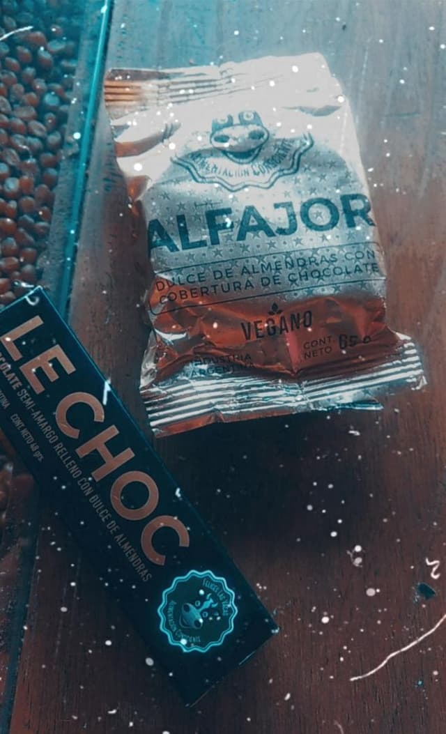 Photo of the dish “Alfajor De Almendras Con Cobertura De Chocolate”