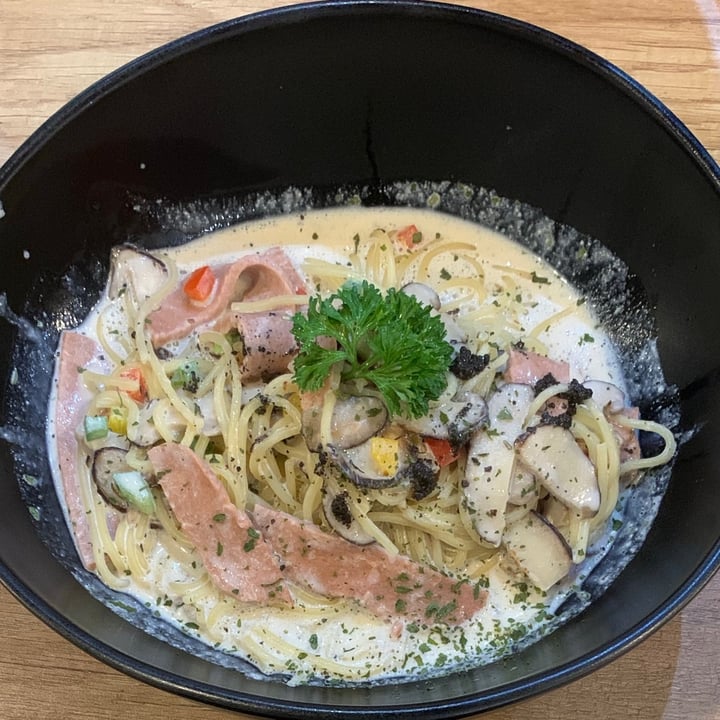 photo of Saute-San Truffle Cream Pasta shared by @clarack on  24 Jun 2021 - review