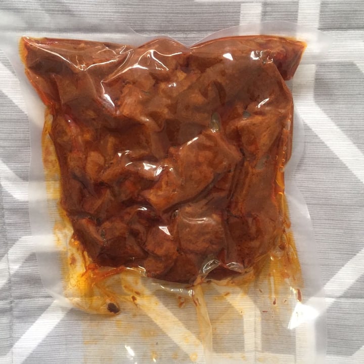 photo of Tulasi Seitan con salsa tres chiles shared by @zullybee on  28 Feb 2022 - review