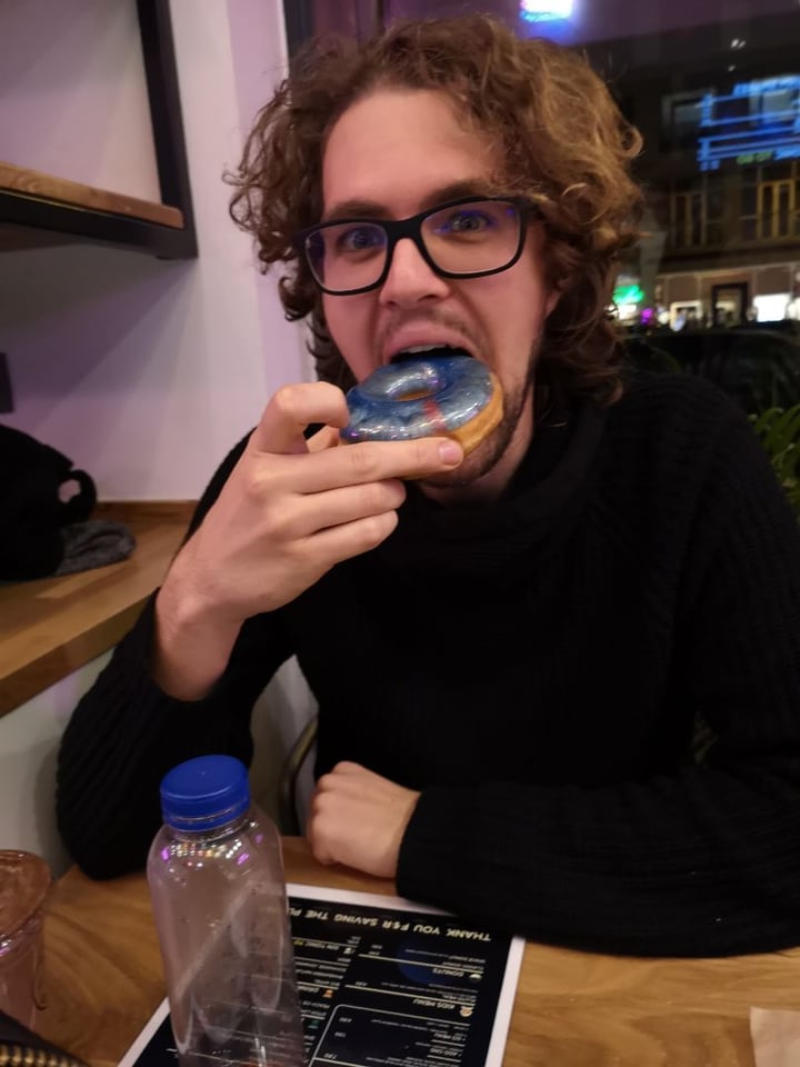 photo of Space Burger Vienna Galaxy Donut shared by @mrveganvienna on  27 Feb 2020 - review