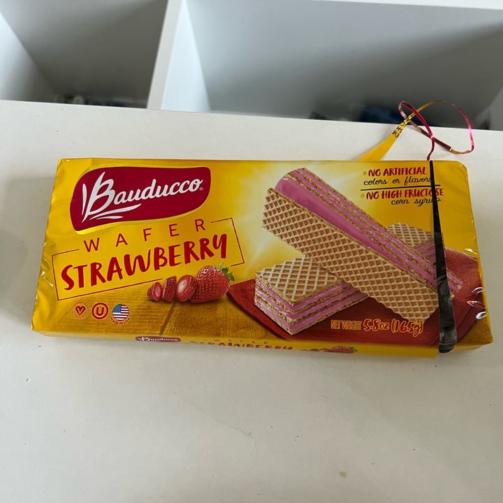 review photo of Bauducco wafer strawberry shared by @jessycadasilveira on 02 Jun 2022 - review