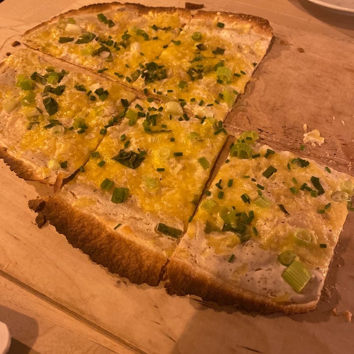 review photo of Le Feu - Der Flammkuchen in Münster Lauchzwiebeln-Käse Vegan shared by @isischnd on 28 Jan 2022 - review