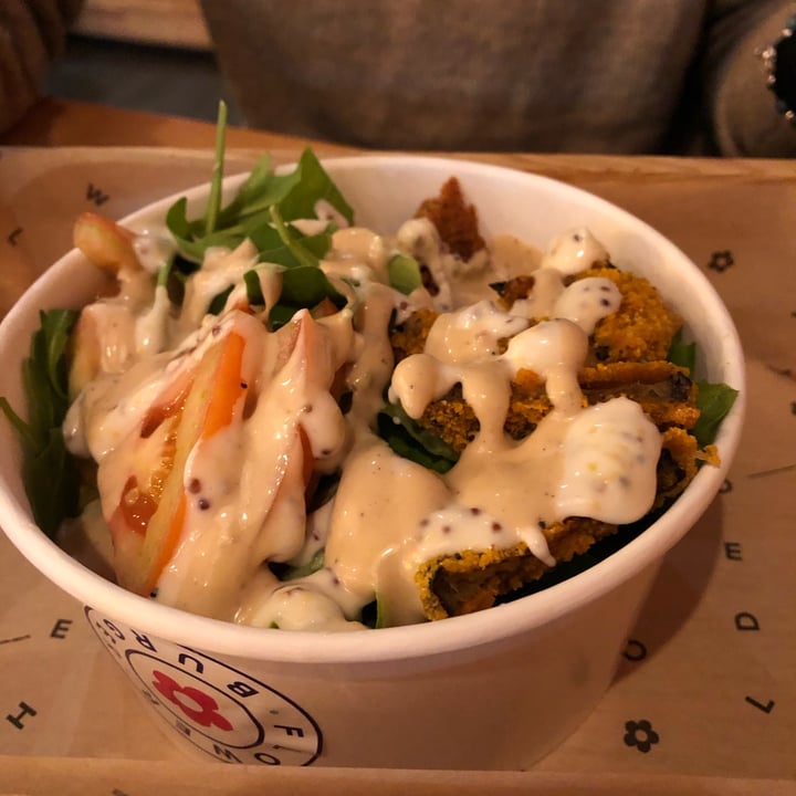 review photo of Flower Burger Elf Burger LIMITED EDITION shared by @camil1a on 12 Dec 2021 - review