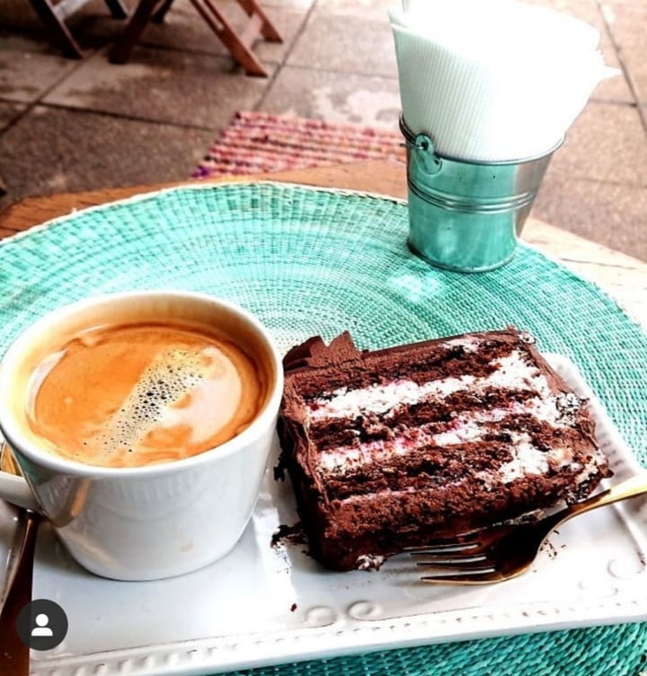 review photo of Bri Café Boutique Torta De Chocolate shared by @nat-manzo-o on 13 Apr 2020 - review